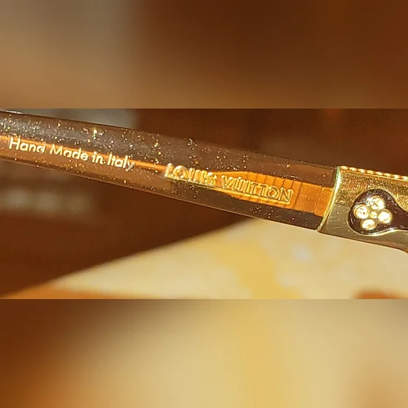 Authentic LOUIS VUITTON Brown Glitter Frame Heather Strass Sunglasses, Tortoise - Picture 7 of 16